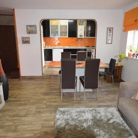 Casa 33 בית נופש לאגוּ‏ש